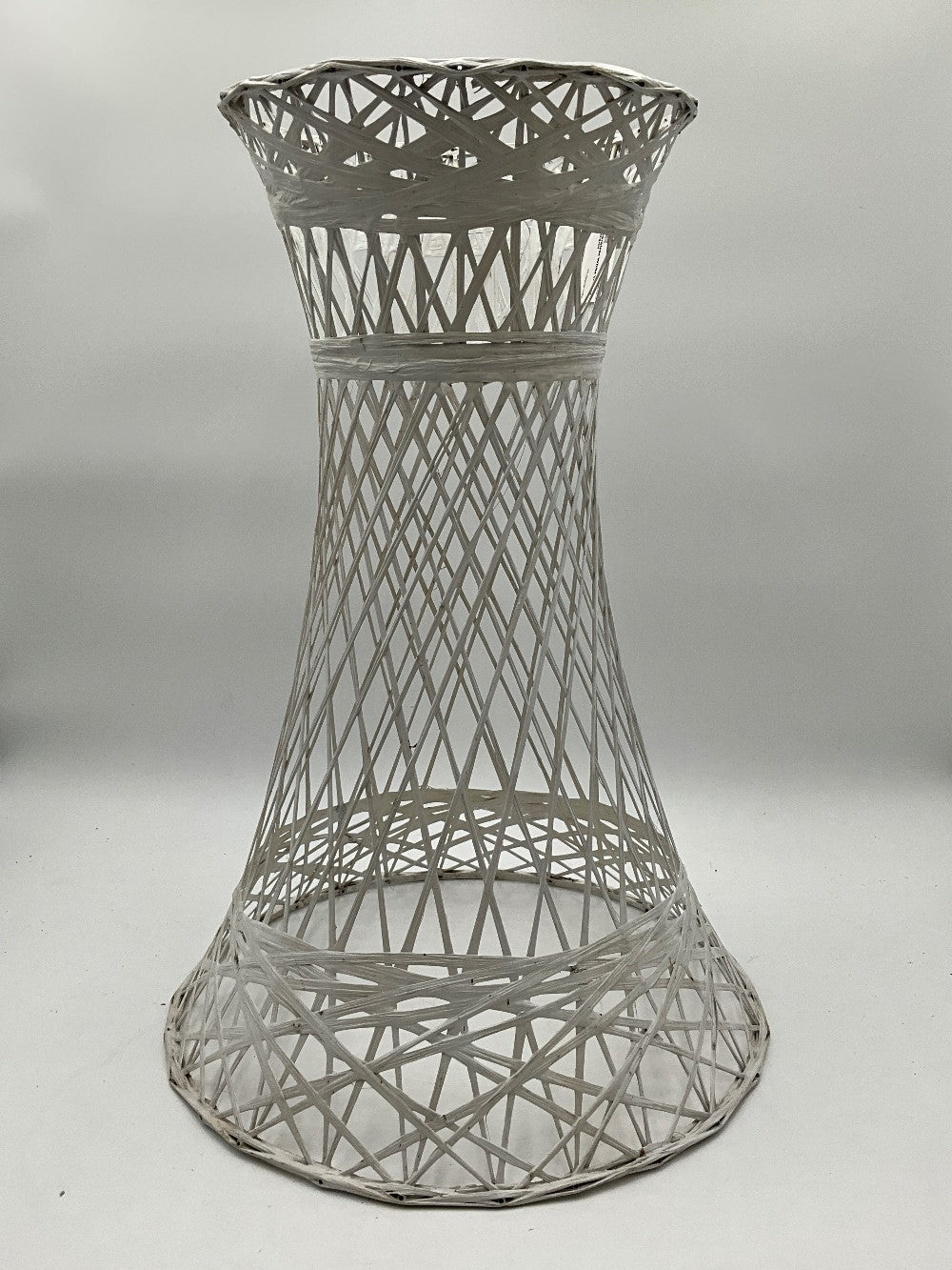 Vtg Fiberglass White Wicker Plant Stand